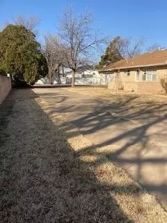701 W 10th, Plainview, TX 79072 photo 11