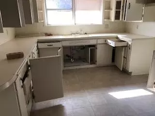 701 W 10th, Plainview, TX 79072 photo 4