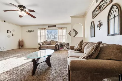 1601 Smythe St, Plainview, TX 79072 photo 6