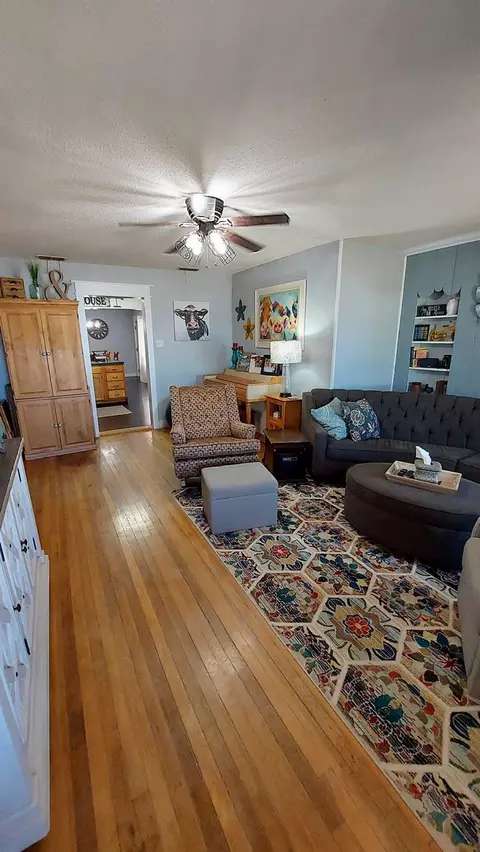 1005 3rd St, Abernathy, TX 79311 photo 4