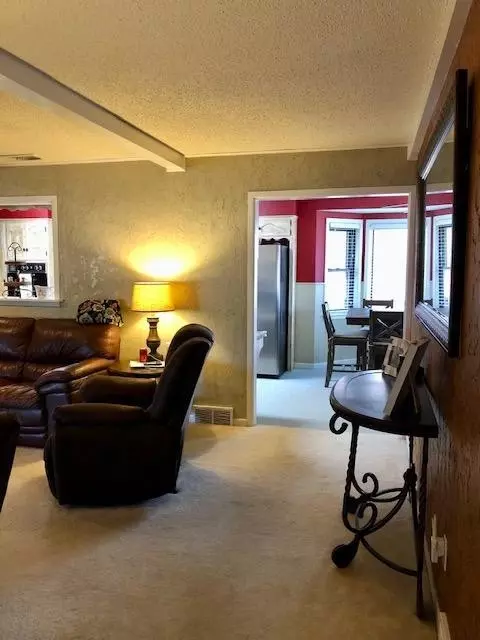801 Holliday St, Plainview, TX 79072 photo 9