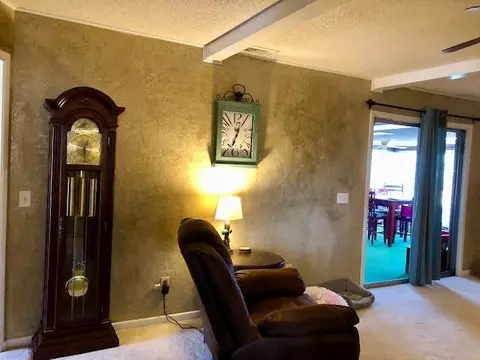 801 Holliday St, Plainview, TX 79072 photo 11