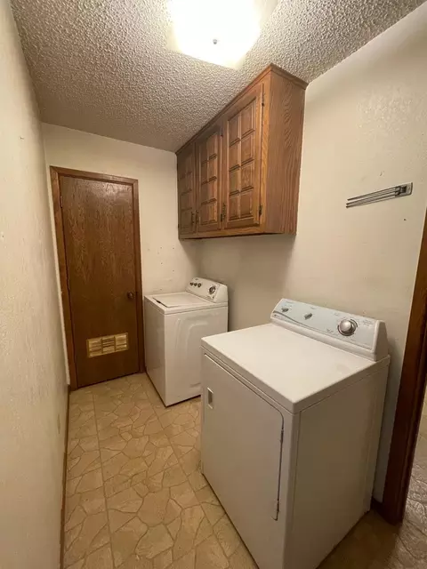 1420 Kings Row, Plainview, TX 79072 photo 10