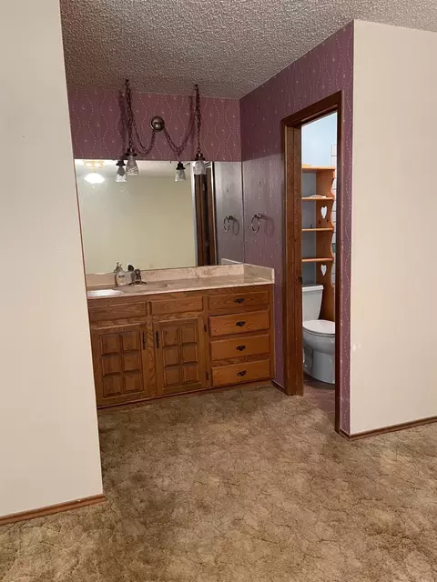 1420 Kings Row, Plainview, TX 79072 photo 13