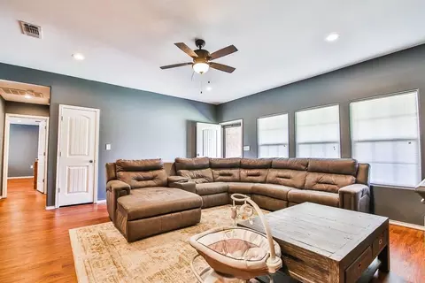 402 E 7th St, Idalou, TX 79329 photo 6
