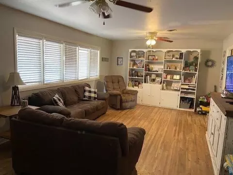 904 Amarillo St, Plainview, TX 79072 photo 13