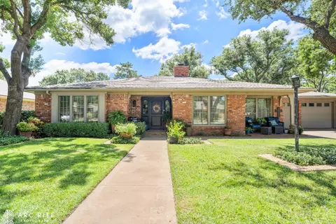 4105 68th St, Lubbock, TX 79413 photo 1