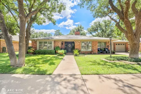 4105 68th St, Lubbock, TX 79413 photo 2