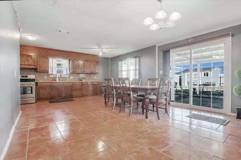 1130 W 31st St, Plainview, TX 79072 photo 8