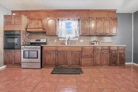 1130 W 31st St, Plainview, TX 79072 photo 9