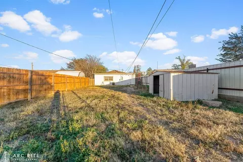 1319 Vernon, Plainview, TX 79072 photo 19