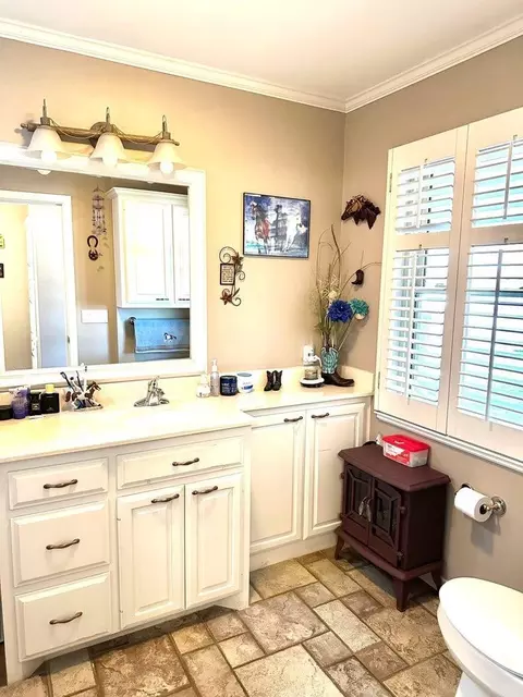 1306 Holliday St, Plainview, TX 79072 photo 19