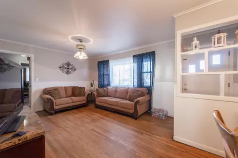 302 Thomas Blvd, Plainview, TX 79072 photo 4