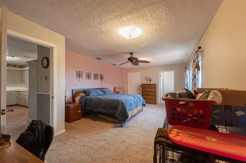 302 Thomas Blvd, Plainview, TX 79072 photo 16