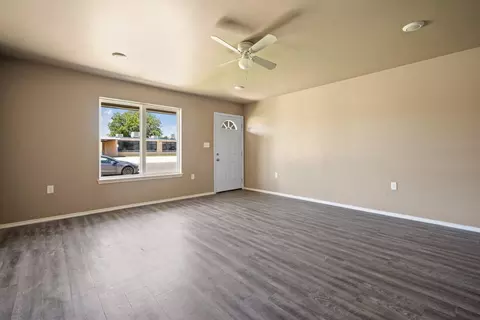 3308 E Broadway UNIT B, Lubbock, TX 79403 photo 3