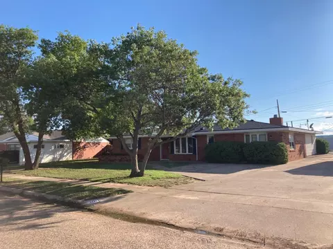 1011 Sunset Dr, Post, TX 79356 photo 2