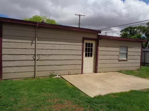 1109 Lexington, Plainview, TX 79072 photo 11
