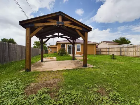 1322 E 24th St, Lubbock, TX 79404 photo 35