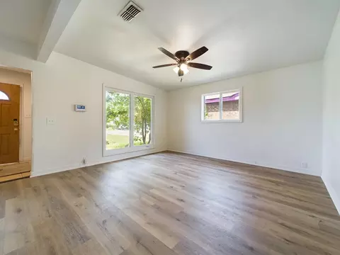 1322 E 24th St, Lubbock, TX 79404 photo 4