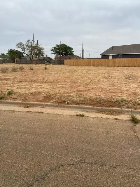 3504 E Cornell Dr, Lubbock, TX 79403