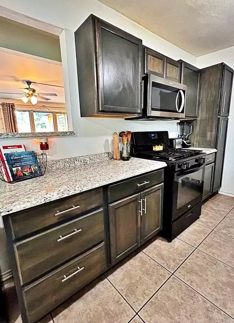 2735 68th St, Lubbock, TX 79413 photo 9