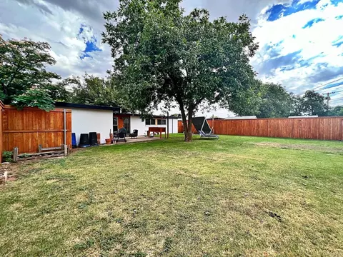 2735 68th St, Lubbock, TX 79413 photo 35