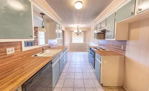 5533 3rd St, Lubbock, TX 79416 photo 3