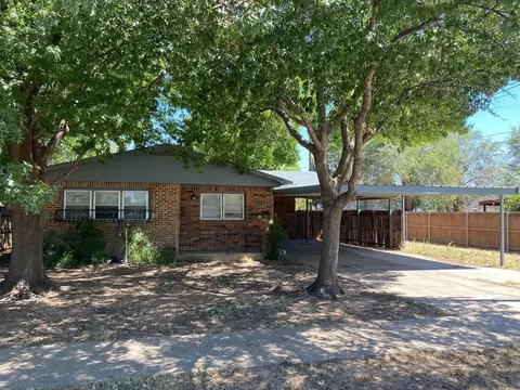 2317 Ithaca Ave, Lubbock, TX 79410 photo 2