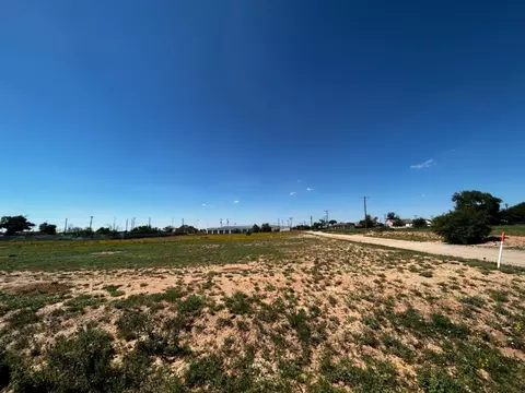 3803 E Bates, Lubbock, TX 79403 photo 2