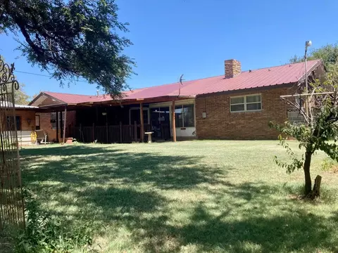 1903 Ennis St, Plainview, TX 79072 photo 33