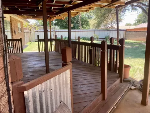 1903 Ennis St, Plainview, TX 79072 photo 38