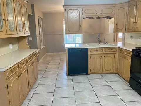 1903 Ennis St, Plainview, TX 79072 photo 11