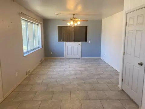 1903 Ennis St, Plainview, TX 79072 photo 3