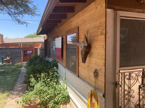 1903 Ennis St, Plainview, TX 79072 photo 39