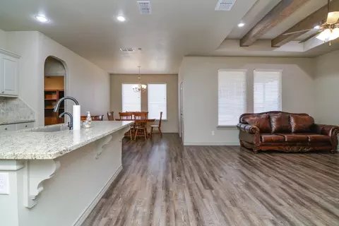 8802 18th St, Lubbock, TX 79416 photo 3