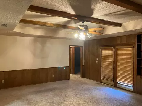 2506 Itasca St, Plainview, TX 79072 photo 5