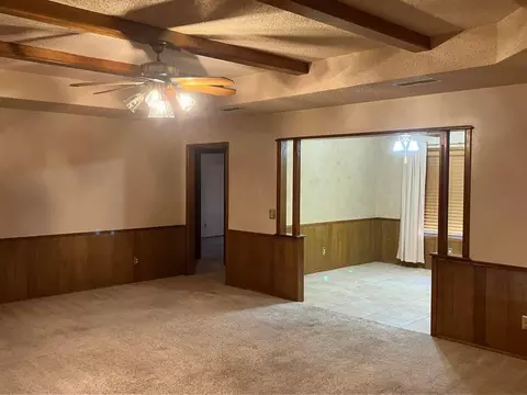 2506 Itasca St, Plainview, TX 79072 photo 6