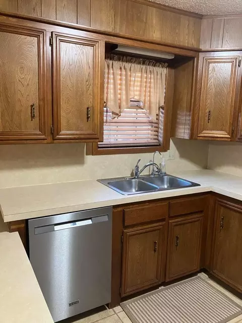 2506 Itasca St, Plainview, TX 79072 photo 10