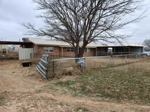 1114 E 76th St, Lubbock, TX 79404 photo 1