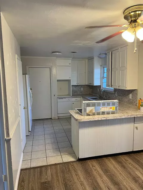 1930 68th, Lubbock, TX 79412 photo 5
