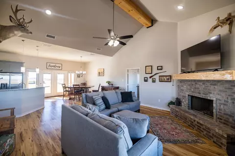 7204 E Fm 1729, Idalou, TX 79329 photo 9