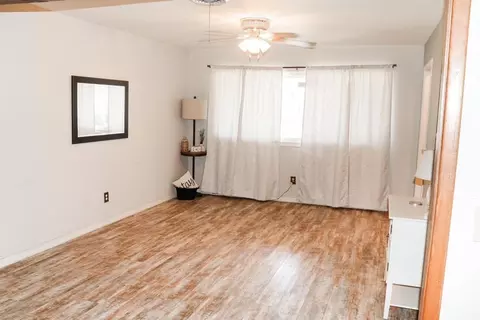 1507 Ennis St, Plainview, TX 79072 photo 5