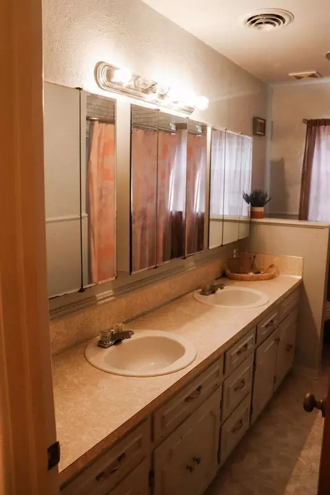 1507 Ennis St, Plainview, TX 79072 photo 15
