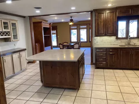 1107 Holliday, Plainview, TX 79072 photo 17