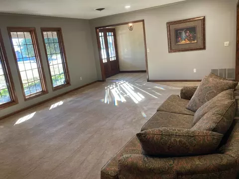 1107 Holliday, Plainview, TX 79072 photo 4
