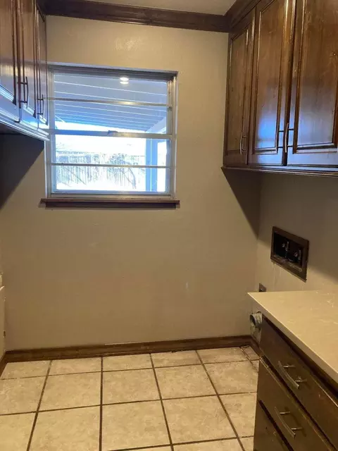 1107 Holliday, Plainview, TX 79072 photo 14