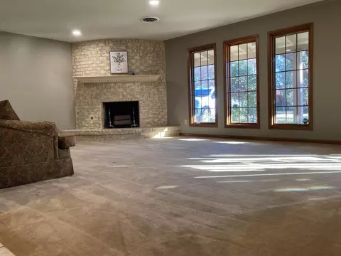 1107 Holliday, Plainview, TX 79072 photo 5
