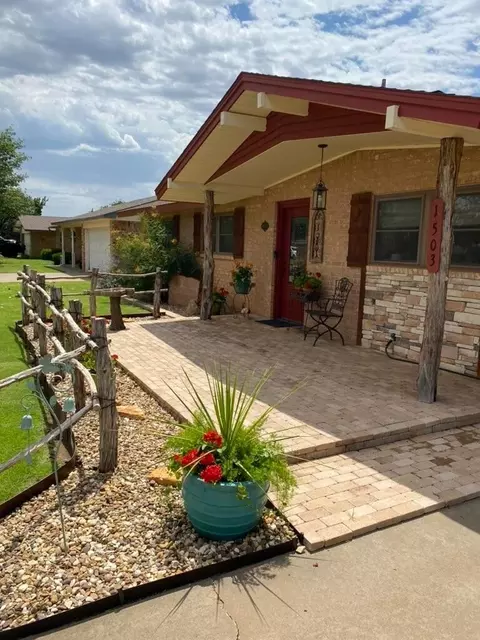 1503 Jefferson Dr, Plainview, TX 79072 photo 4