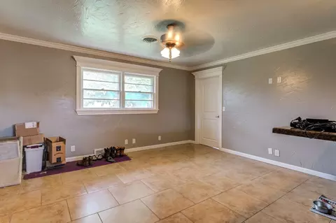 1211 Canyon St, Plainview, TX 79072 photo 12