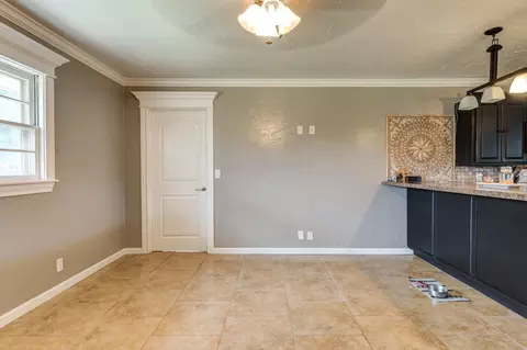 1211 Canyon St, Plainview, TX 79072 photo 13